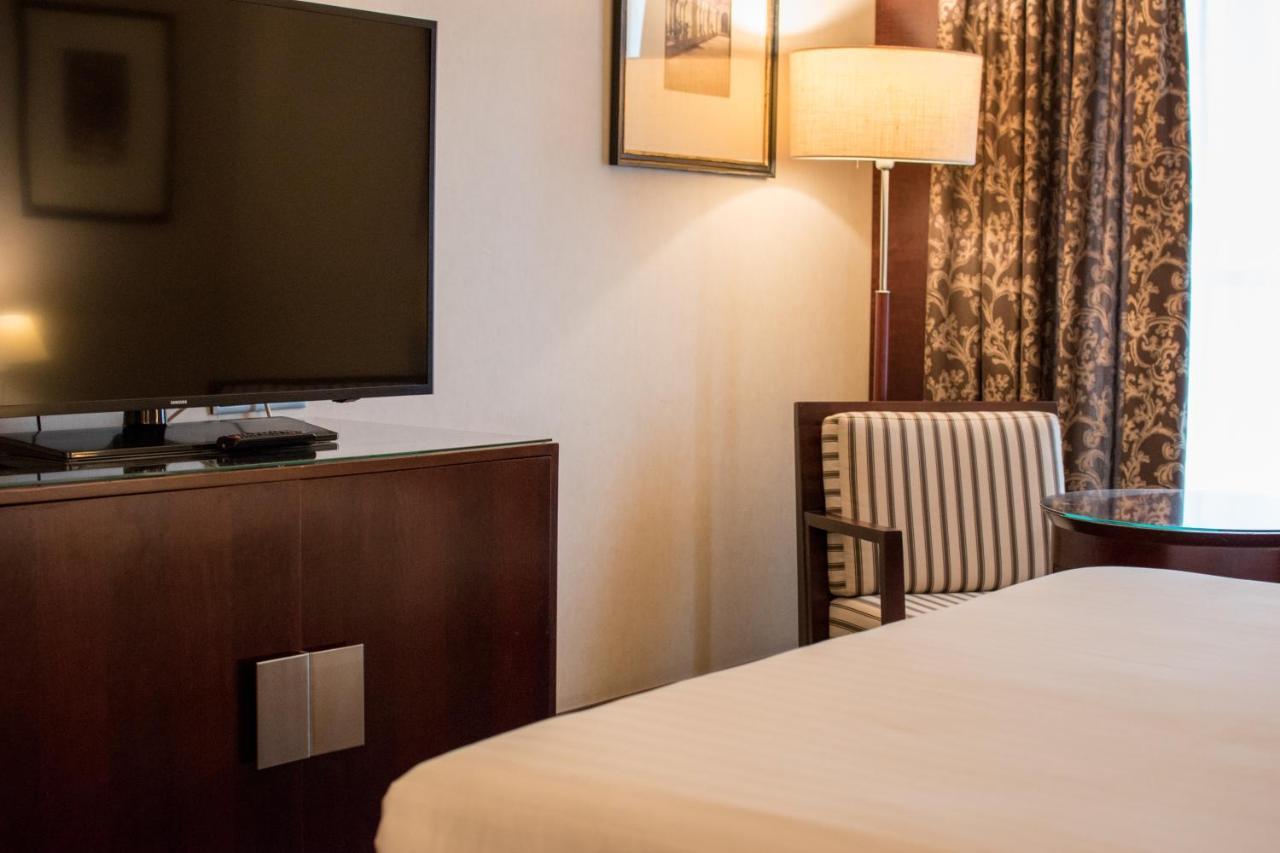 Hotel Center