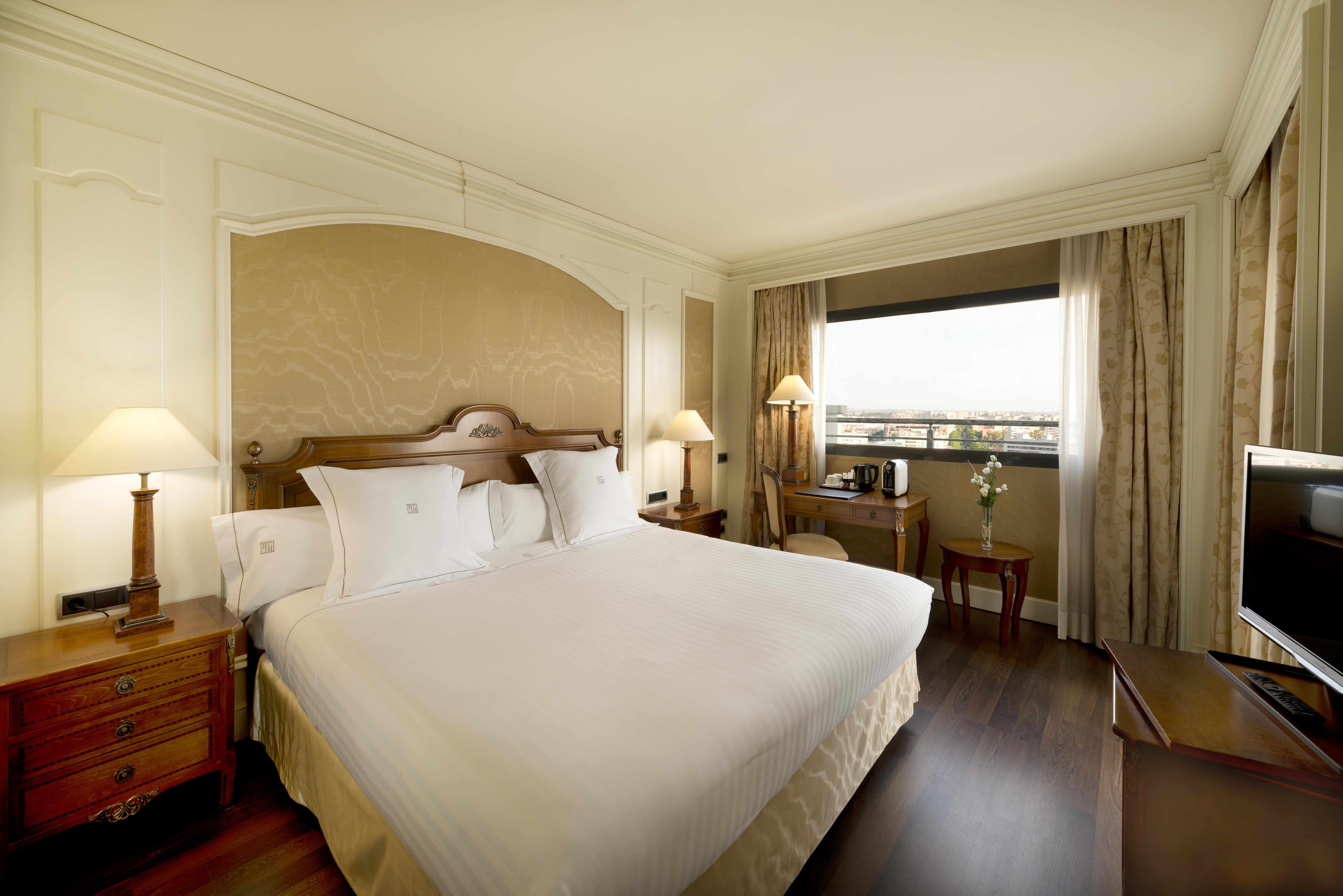 Center Hotel